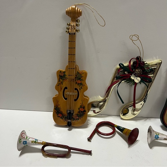 Christmas Ornament lot for music lovers! Vintage and newer ornaments. Preowned - Picture 2 of 3
